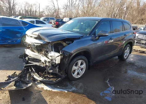 2021 Toyota Highlander Hybrid Le z USA, uszkodzony, nr VIN 5TDBBRCH1MS536712